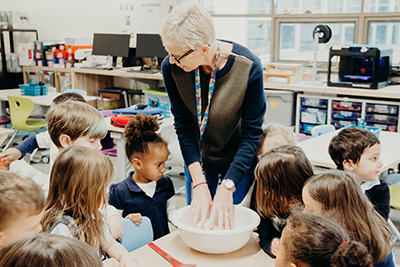 Debbie in the makerspace with her class